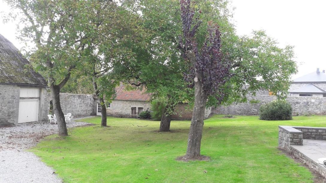 Gite La Grange D'Herbuchenne Dinant Exterior foto